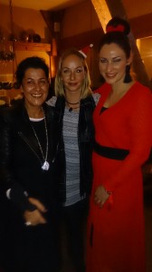 Frau Kranepuhl mit Tanja und Sandra